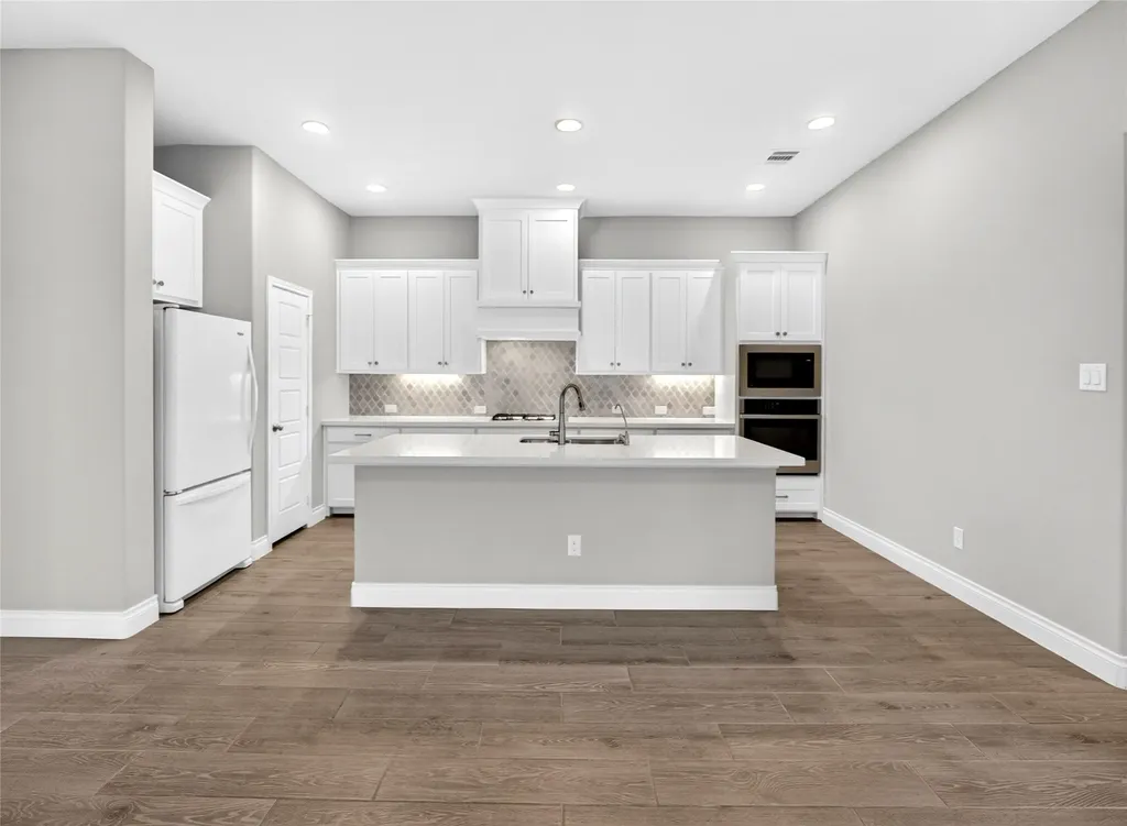 14313 Walsh Avenue Fort Worth TX 76008