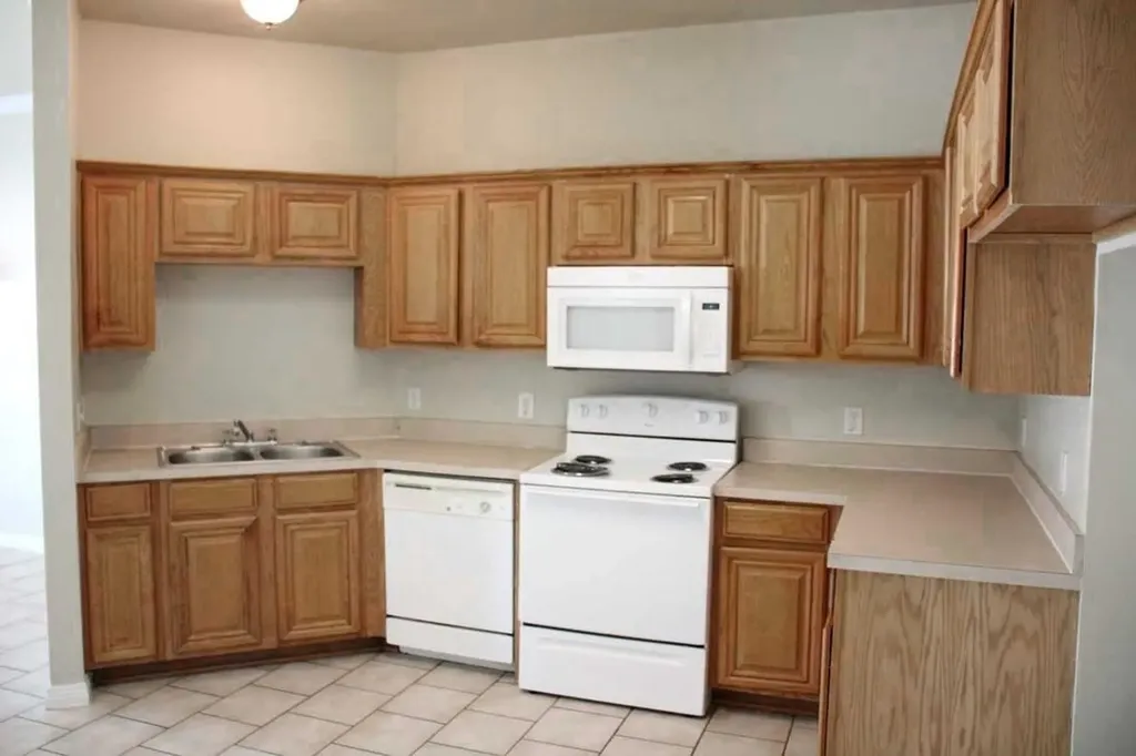 400 Central Park Drive Arlington TX 76014