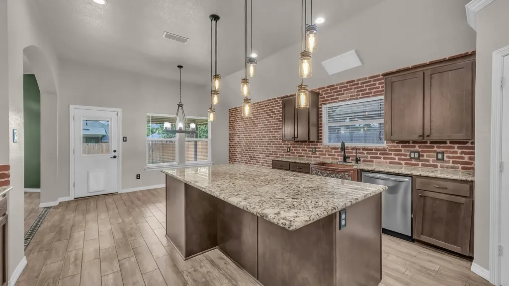 116 Clyde Drive Aledo TX 76008