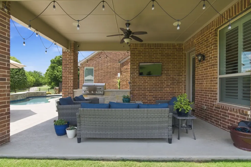 11109 Smoky Oak Court Flower Mound TX 76226