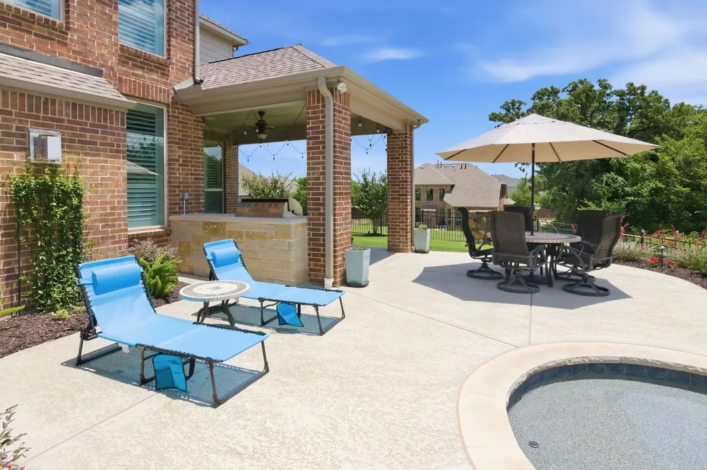 11109 Smoky Oak Court Flower Mound TX 76226