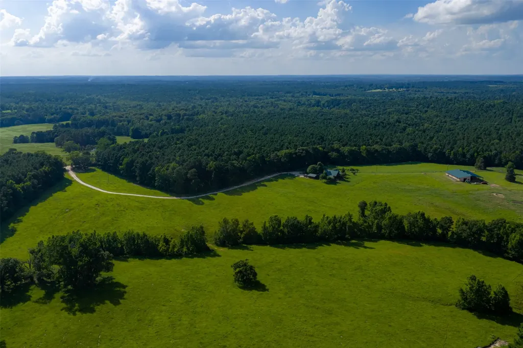 2030 County Road 1640 Grapeland TX 75844