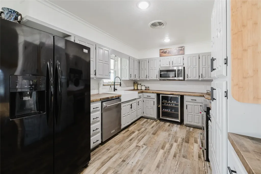 6217 Highway 183 Cisco TX 76437