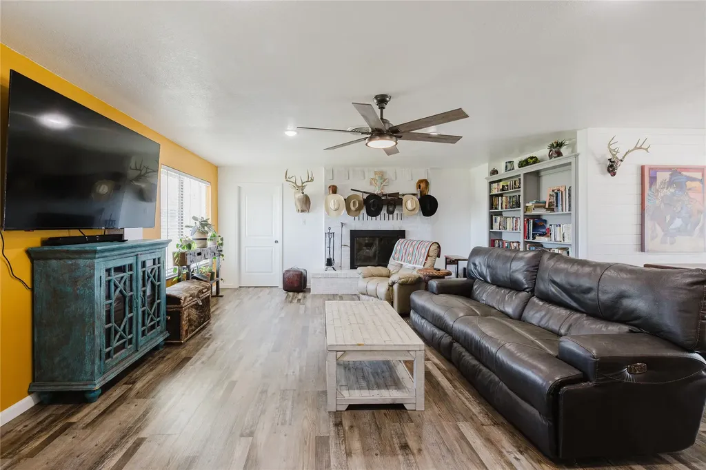 6217 Highway 183 Cisco TX 76437