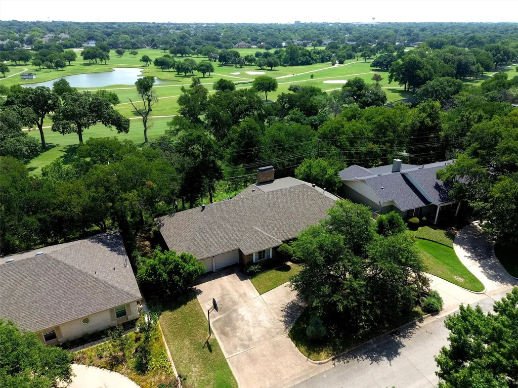 5920 Diamond Oaks Drive S Haltom City TX 76117