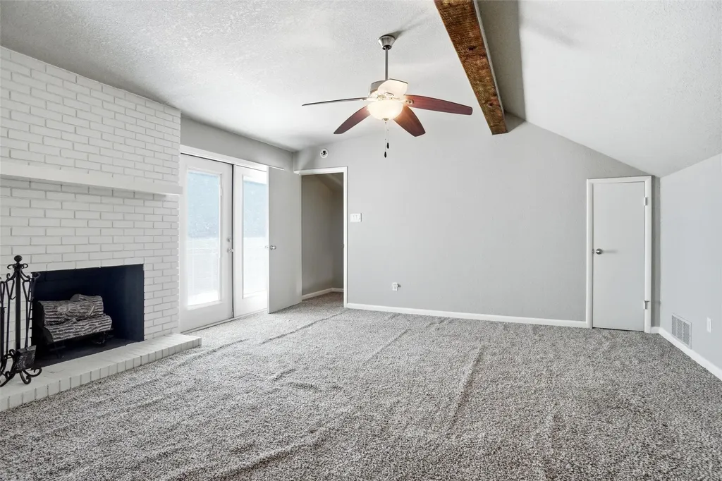 5920 Diamond Oaks Drive S Haltom City TX 76117