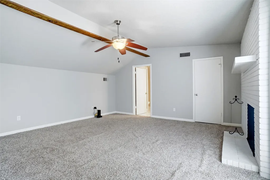 5920 Diamond Oaks Drive S Haltom City TX 76117