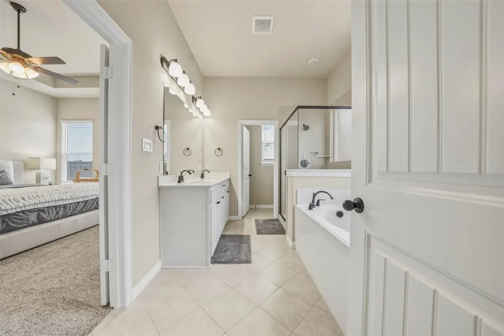 1516 Somerset Lane Weatherford TX 76087