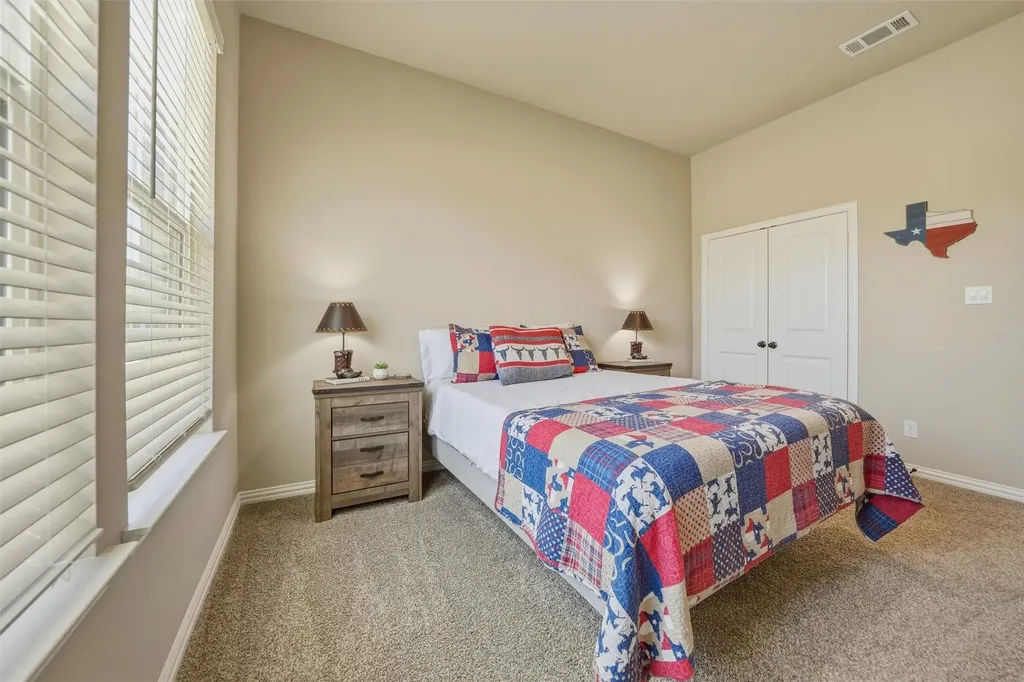 1516 Somerset Lane Weatherford TX 76087