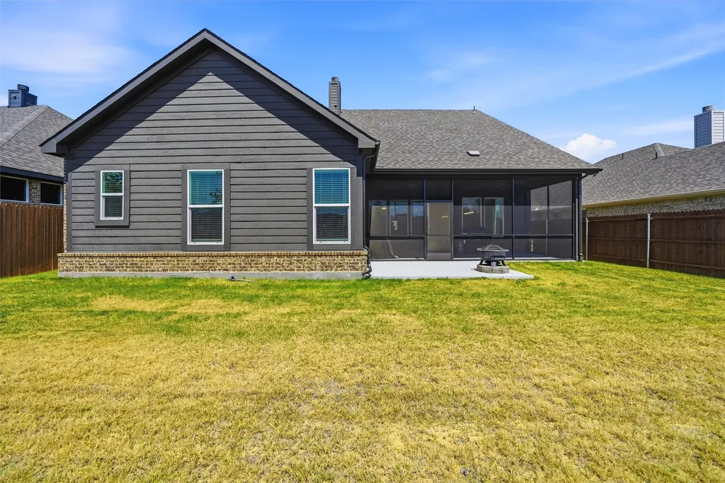 1516 Somerset Lane Weatherford TX 76087