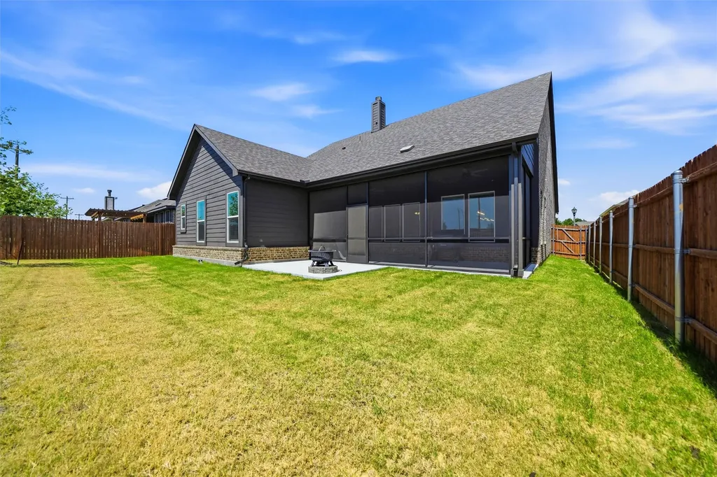 1516 Somerset Lane Weatherford TX 76087