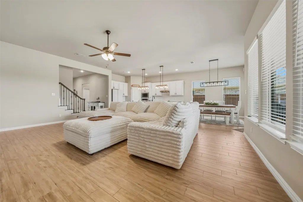 1516 Somerset Lane Weatherford TX 76087