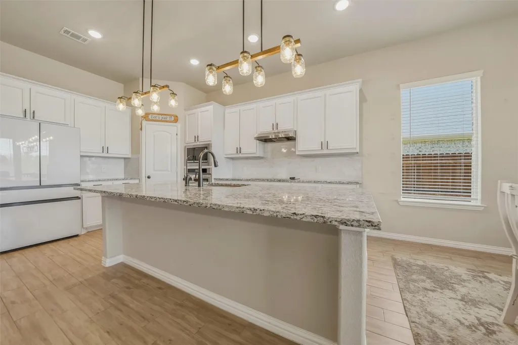 1516 Somerset Lane Weatherford TX 76087