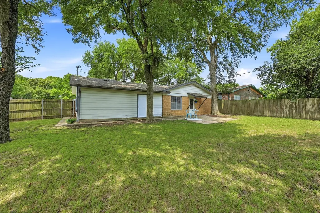 143 N Imperial Drive Denison TX 75020