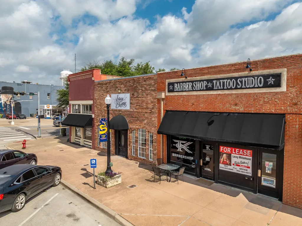105 E Franklin Street Hillsboro TX 76645