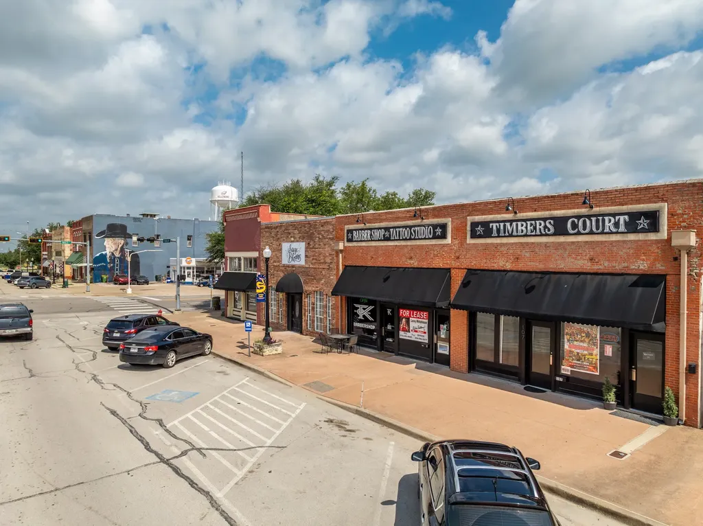 105 E Franklin Street Hillsboro TX 76645