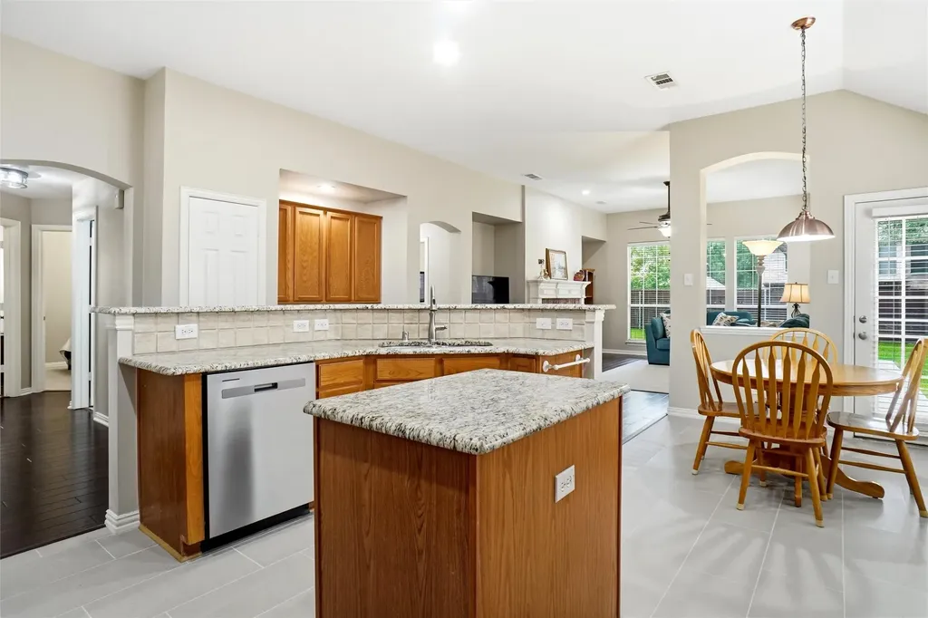 4016 Sharondale Drive Flower Mound TX 75022