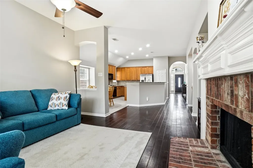 4016 Sharondale Drive Flower Mound TX 75022