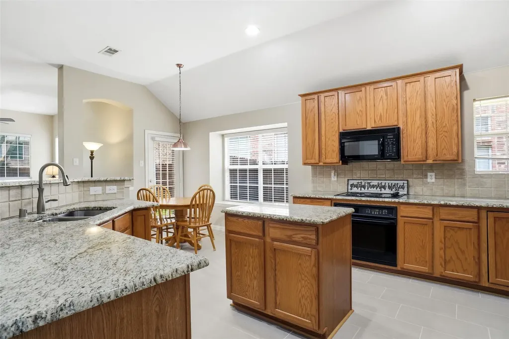 4016 Sharondale Drive Flower Mound TX 75022
