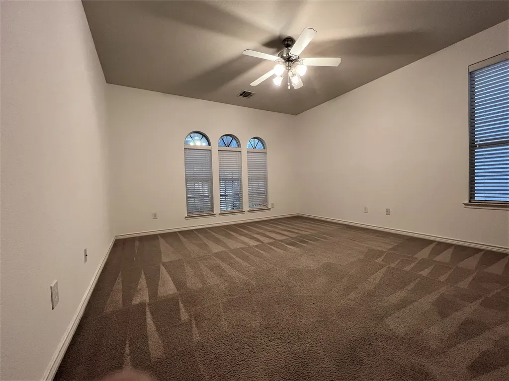 1149 King George Lane Savannah TX 76227