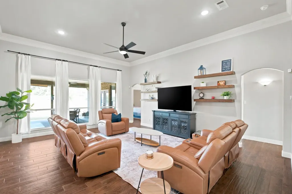 102 Brock Court Millsap TX 76066