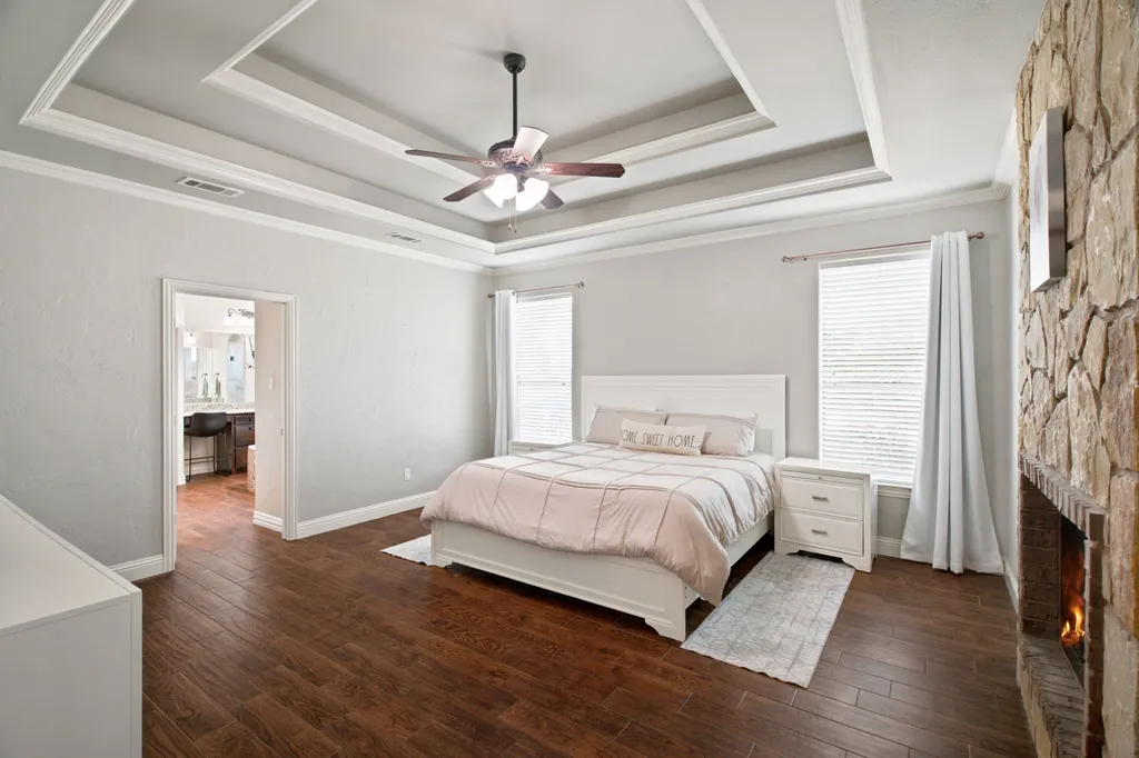 102 Brock Court Millsap TX 76066