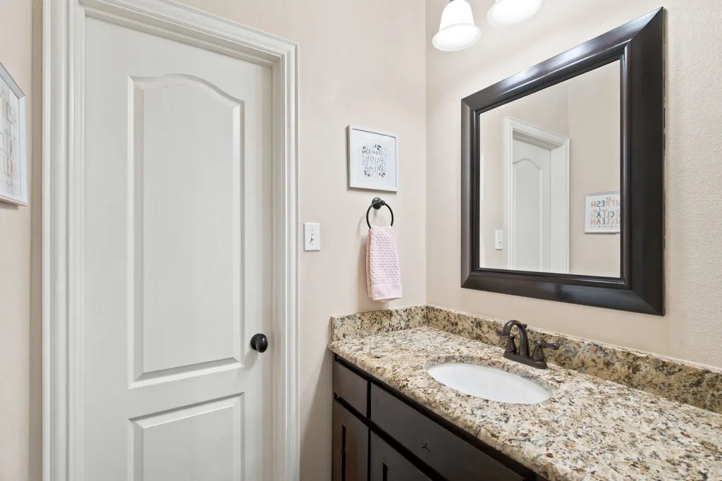 102 Brock Court Millsap TX 76066