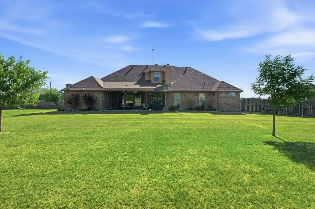 102 Brock Court Millsap TX 76066