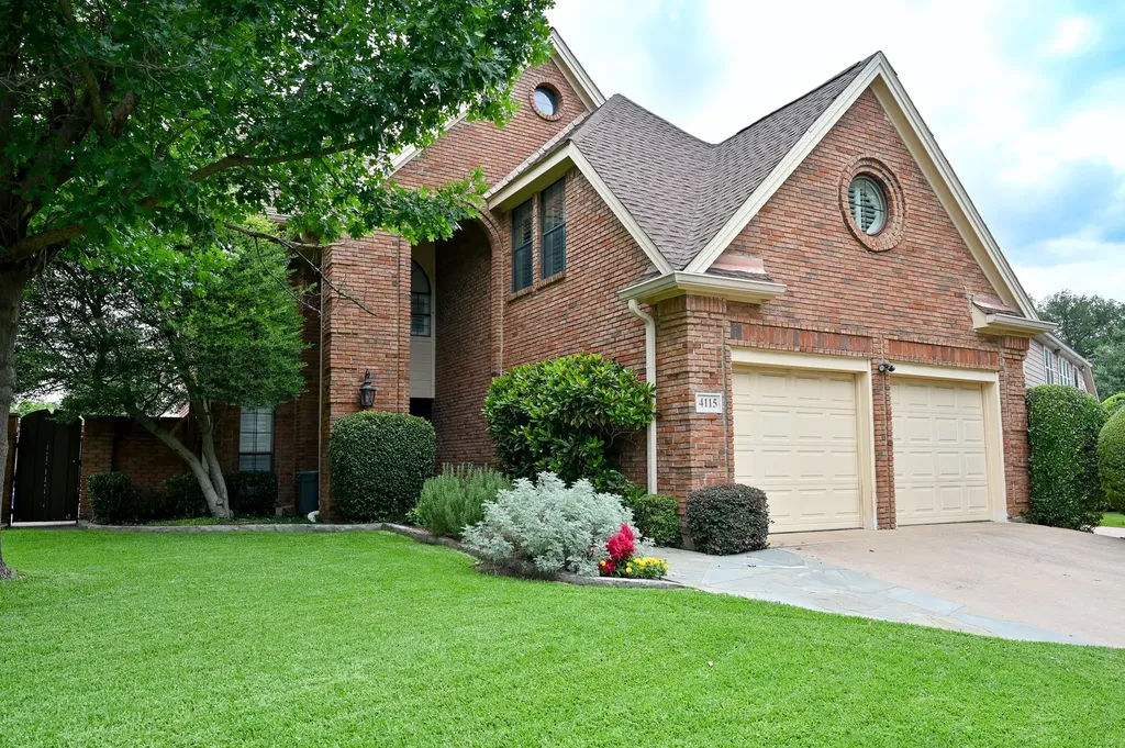 4115 Rive Lane Addison TX 75001