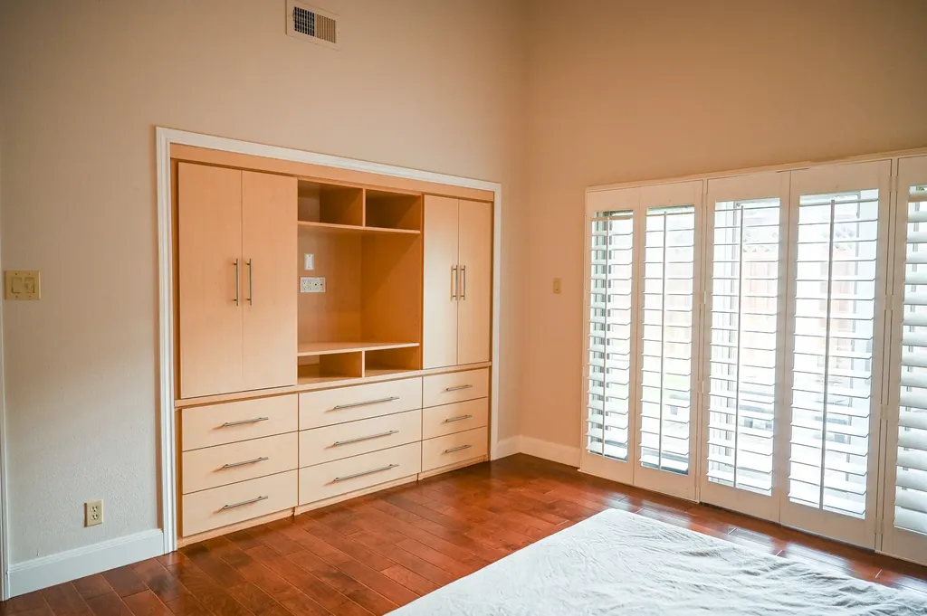 4115 Rive Lane Addison TX 75001