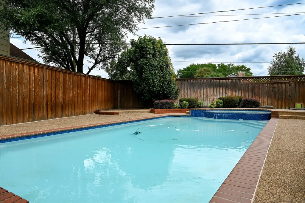 4115 Rive Lane Addison TX 75001