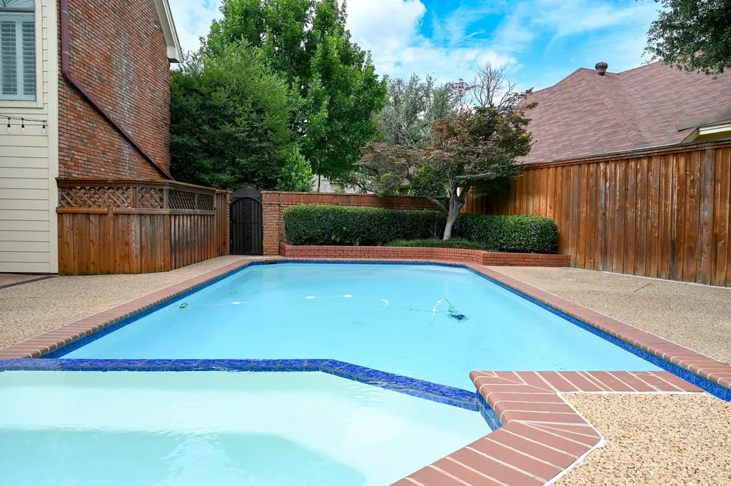 4115 Rive Lane Addison TX 75001