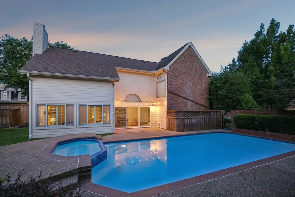 4115 Rive Lane Addison TX 75001