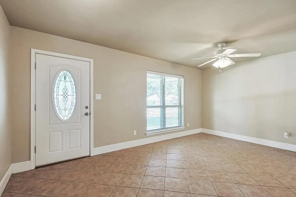 218 Raintree Drive Highland Village TX 75077