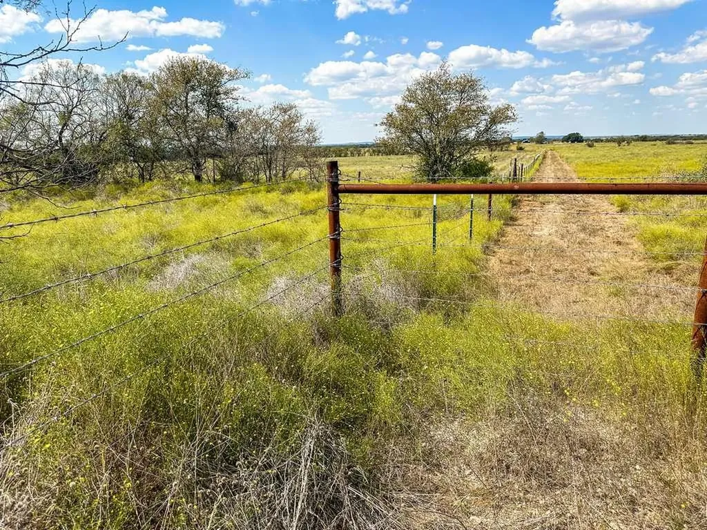 854 County Road 131 Gatesville TX 76528