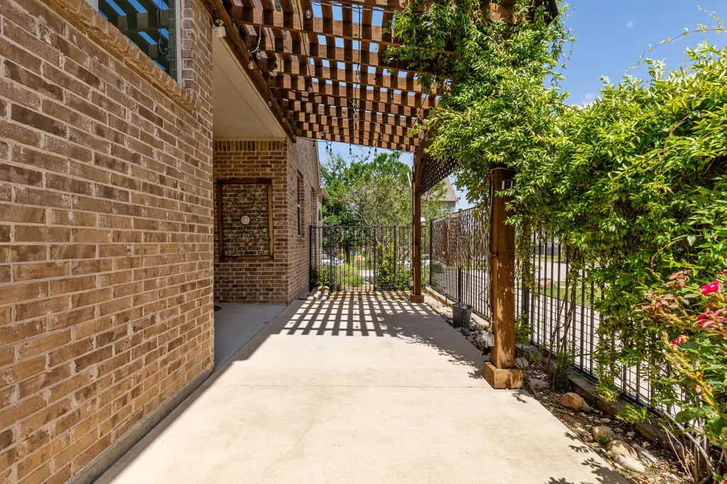 6920 Royal View Drive Mckinney TX 75070