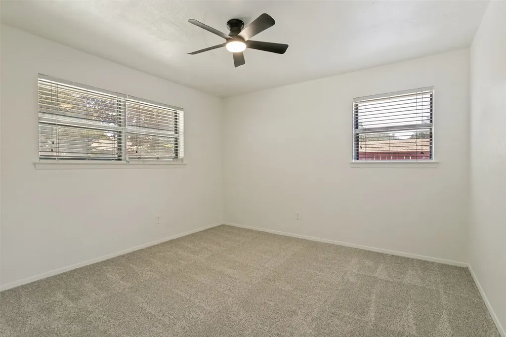 4009 Twilight Drive S Benbrook TX 76116