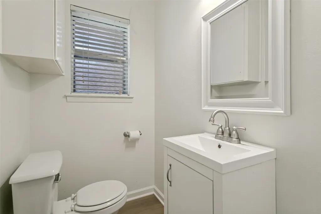 4009 Twilight Drive S Benbrook TX 76116