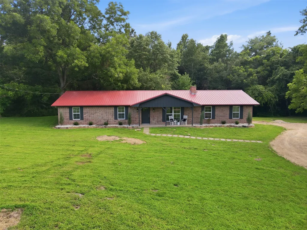 898 Farm Road 21 Mount Vernon TX 75457