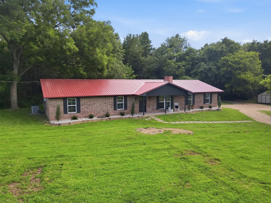 898 Farm Road 21 Mount Vernon TX 75457
