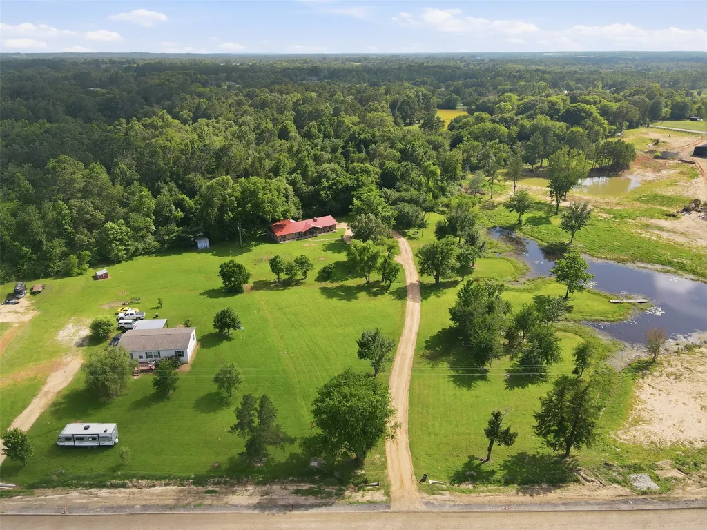 898 Farm Road 21 Mount Vernon TX 75457