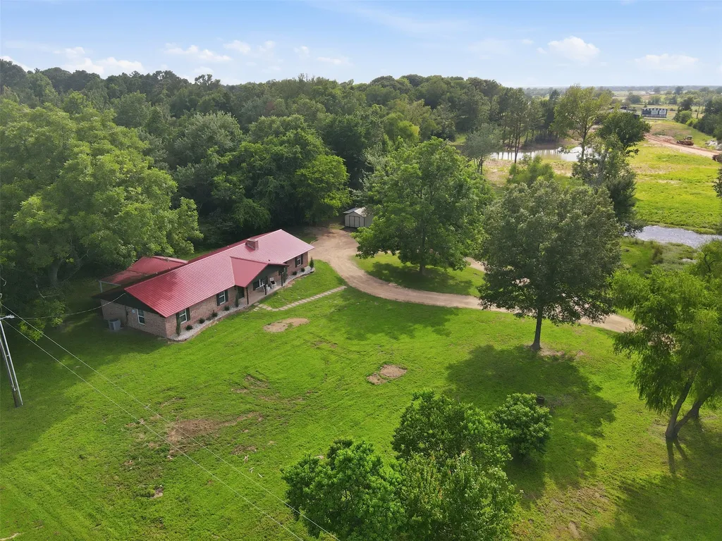 898 Farm Road 21 Mount Vernon TX 75457