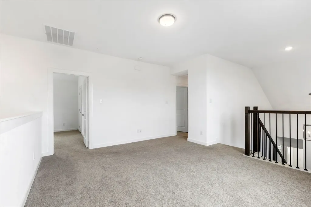 1822 Eagle Landing Van Alstyne TX 75495
