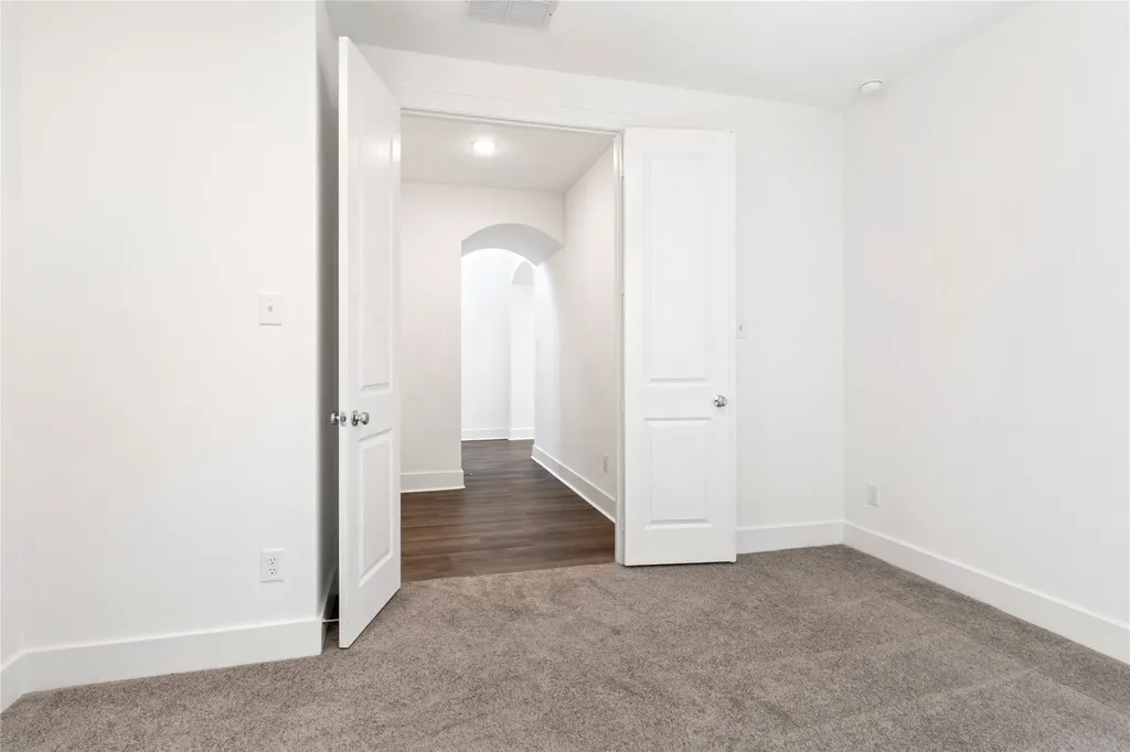 1822 Eagle Landing Van Alstyne TX 75495