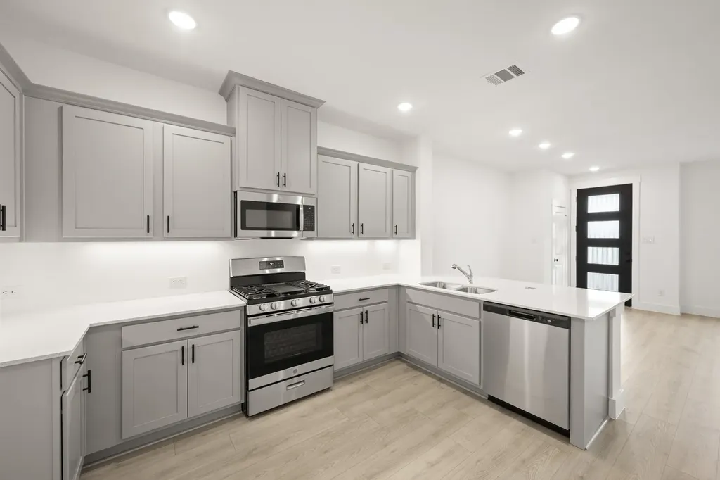 9533 Dahlia Boulevard Mesquite TX 75126