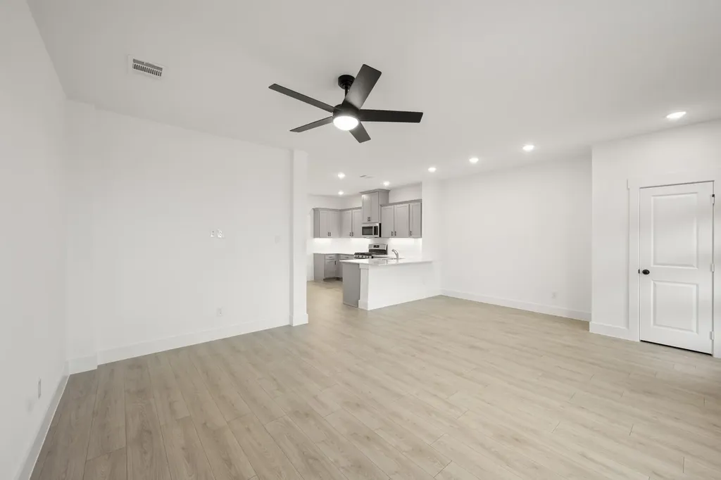 9533 Dahlia Boulevard Mesquite TX 75126