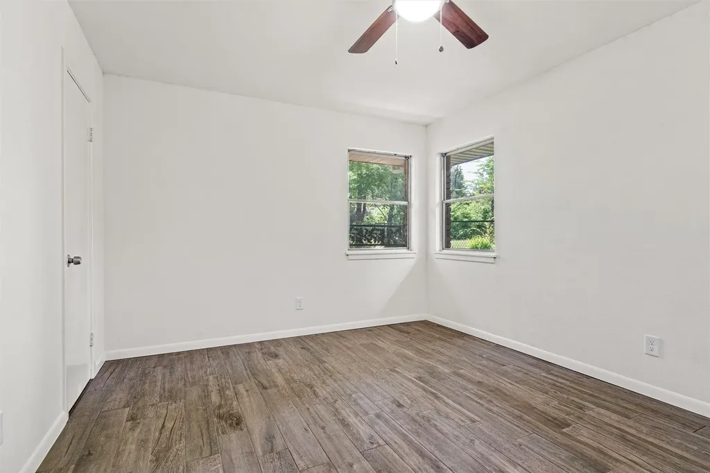 5605 Wales Avenue Fort Worth TX 76133
