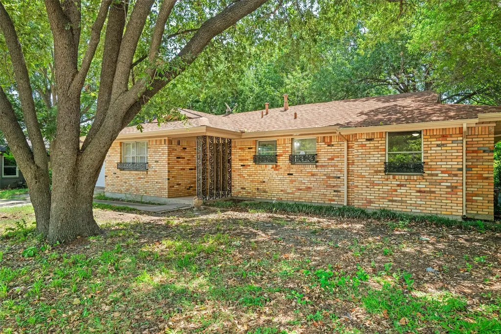 5605 Wales Avenue Fort Worth TX 76133