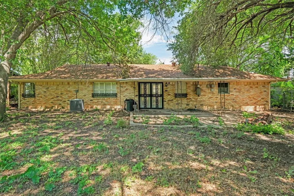 5605 Wales Avenue Fort Worth TX 76133