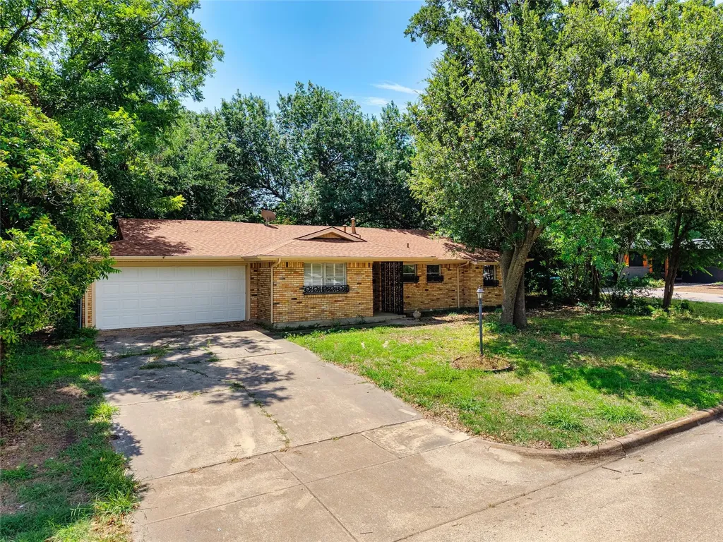 5605 Wales Avenue Fort Worth TX 76133